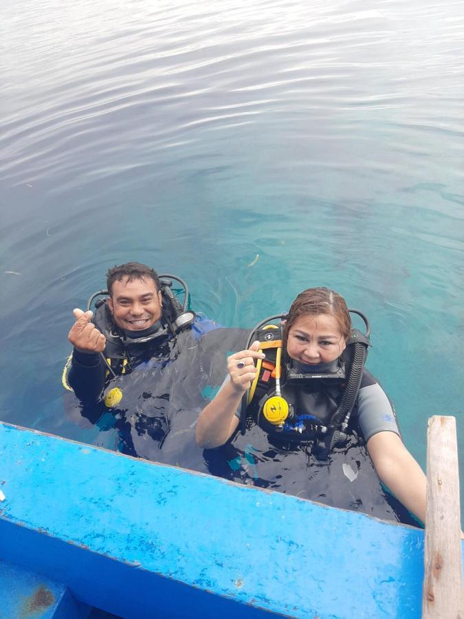 Blue Shark Divers Bunaken Exterior photo