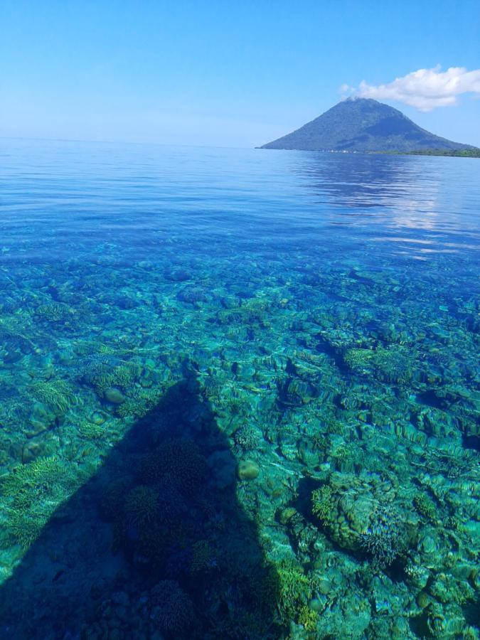 Blue Shark Divers Bunaken Exterior photo